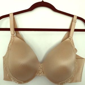 Soma vanishing back full cover with lace trim bra